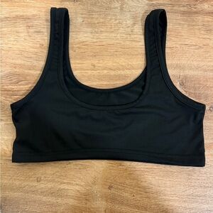 Black scoopneck crop top​​​​